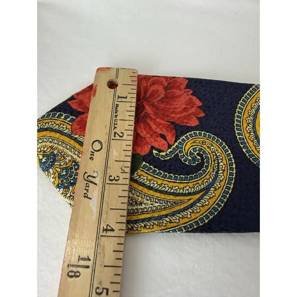 Hugo Boss Men’s 100% Silk Tie Made in Italy Red Blue Floral Pattern Neckwear